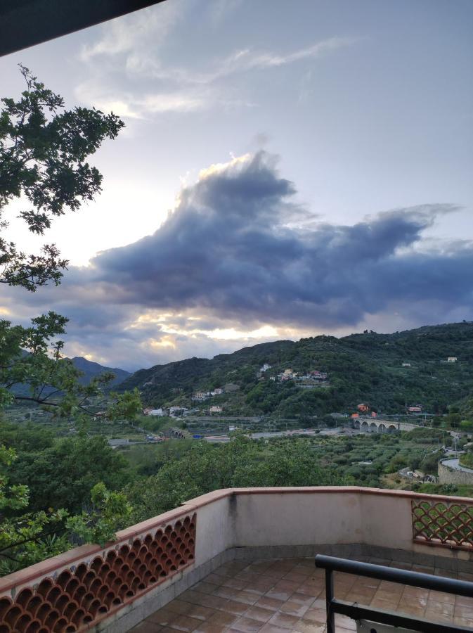 Villa Jewels ,Casa Vacanza Gaggi Buitenkant foto